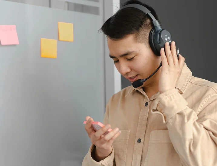 Customer Support Expert